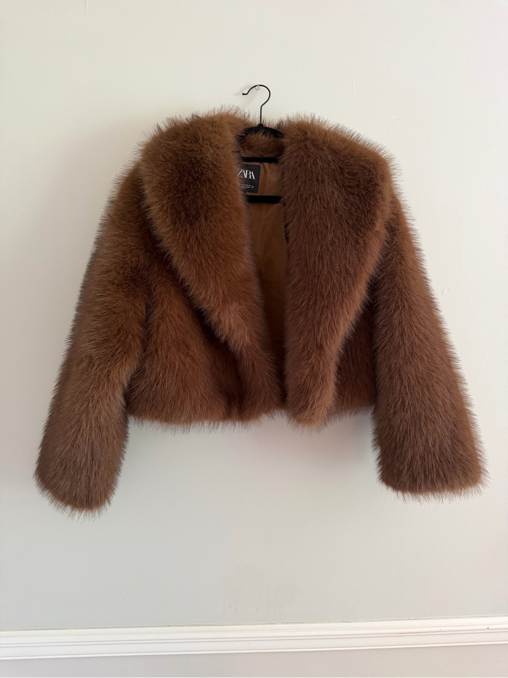 ZARA Brown Faux Fur Cropped Jacket Women’s XS – Plush Oversized Collar